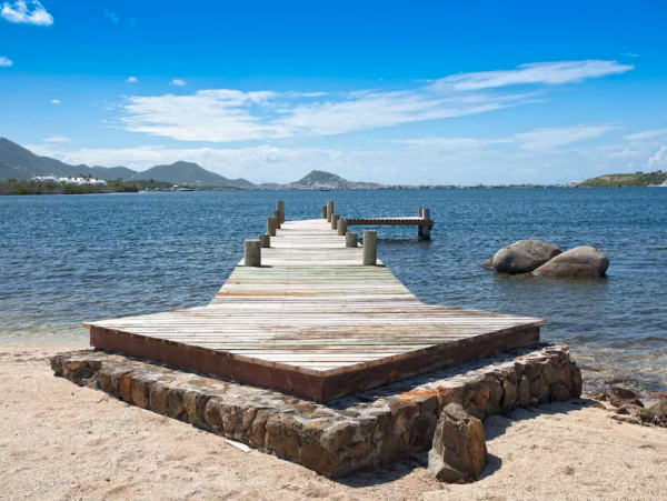 Bay Beachfront Luxury Six Bedroom Home in Saint Martin